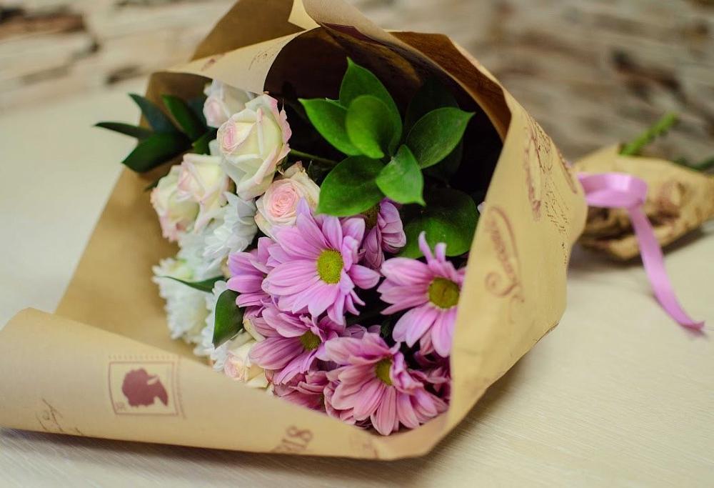 Букет цветов из: Розы и Хризантемы в Поселок совхоза Архангельский