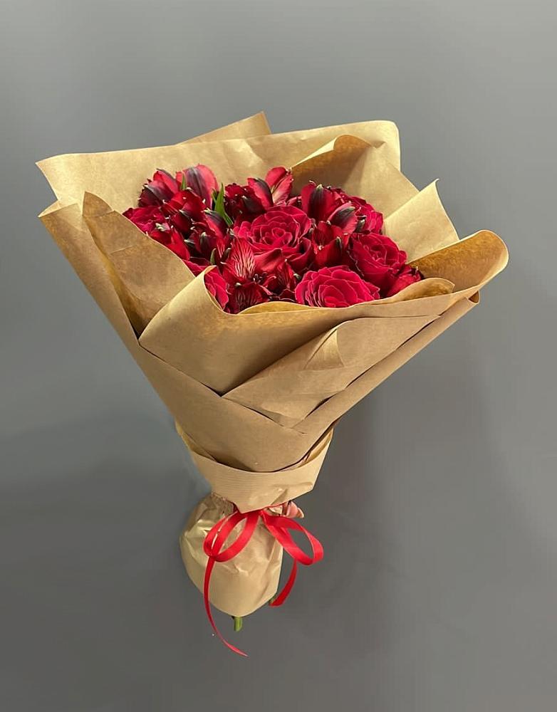 Букет цветов из: Альстромерии и Розы в Поселок совхоза Архангельский