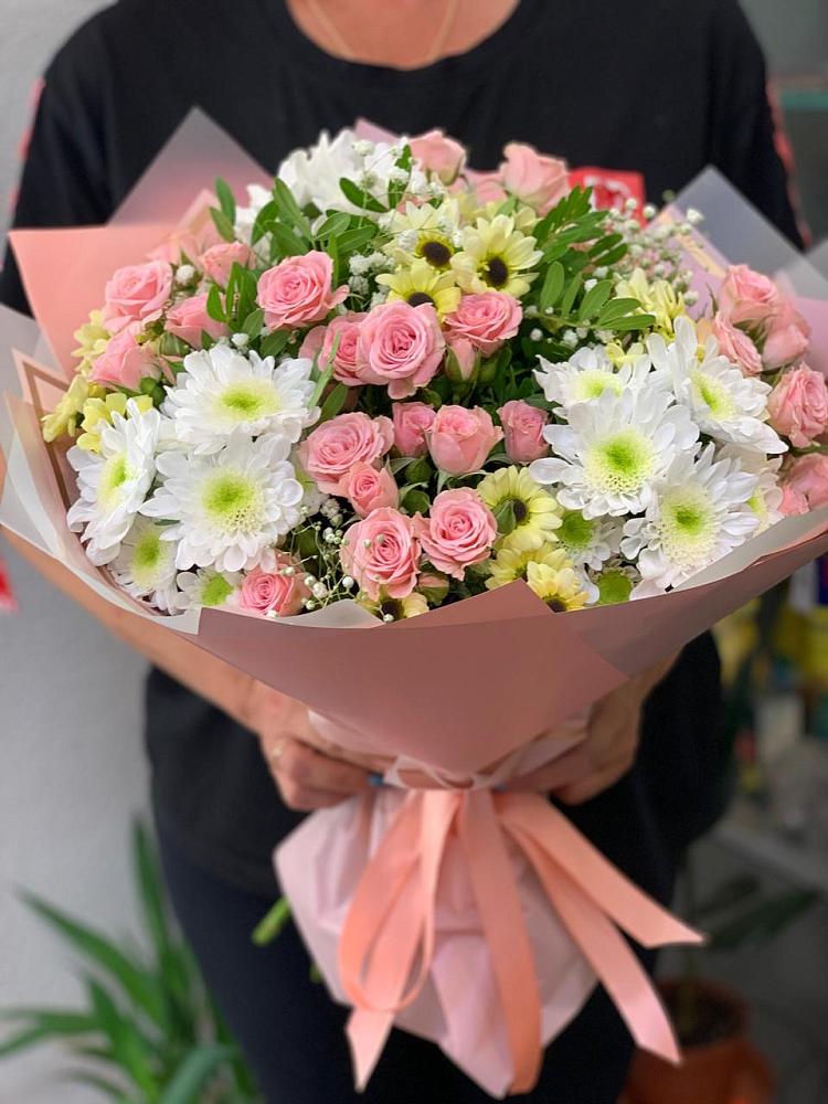 Букет цветов из: Розы и Хризантемы в Поселок совхоза Архангельский