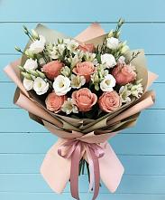 Букет цветов из:  Розы, Альстромерии и Лизиантусы в Поселок совхоза Архангельский