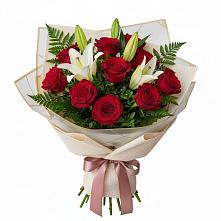 Букет цветов из:  Лилии и Розы в Поселок совхоза Архангельский