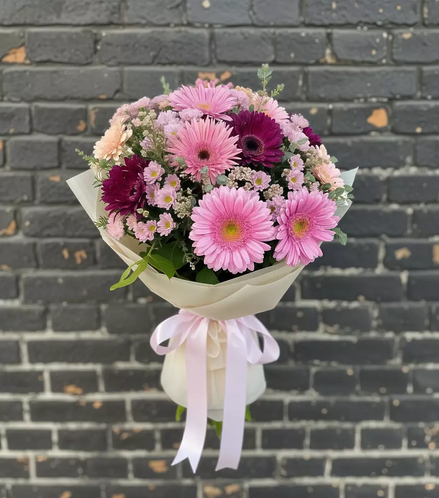 Букет цветов из: Герберы и Хризантемы в Поселок совхоза Архангельский