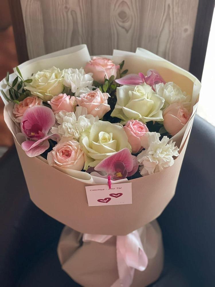 Букет цветов из: Орхидеи, Розы и Гвоздики в Поселок совхоза Архангельский