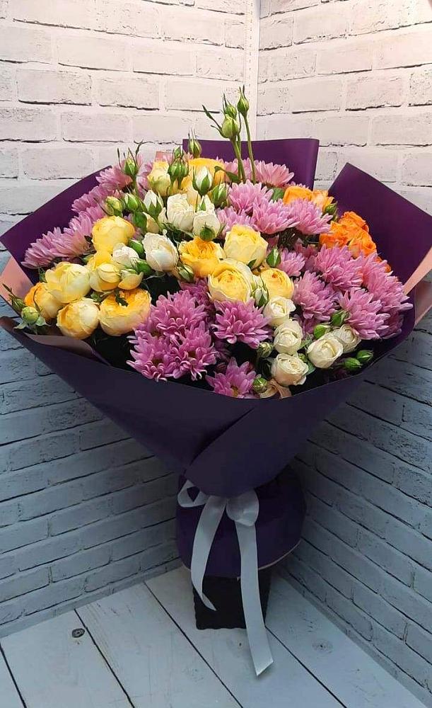 Букет цветов из: Хризантемы и Розы в Поселок совхоза Архангельский