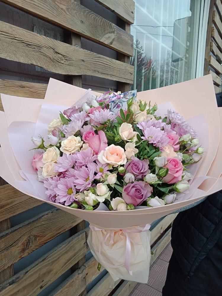 Букет цветов из: Розы и Хризантемы в Поселок совхоза Архангельский