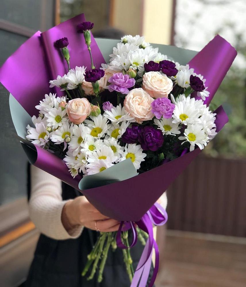 Букет цветов из: Хризантемы, Гвоздики и Розы в Поселок совхоза Архангельский