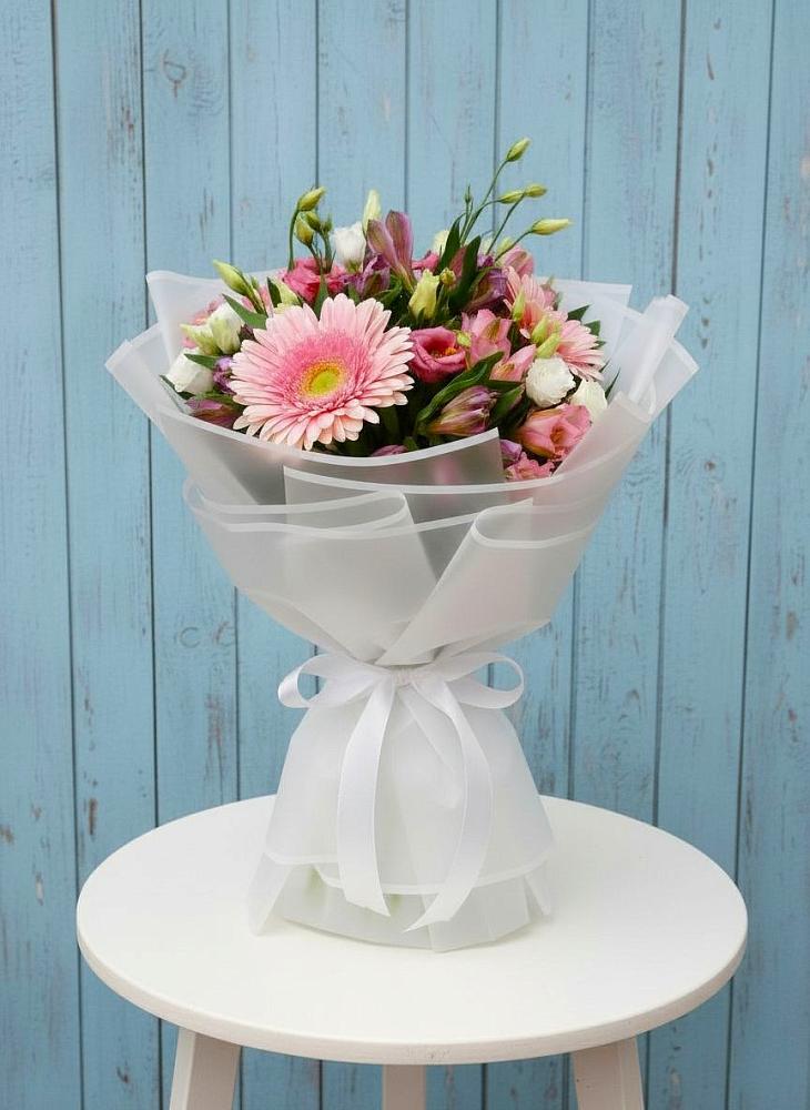 Букет цветов из: Герберы, Альстромерии и Лизиантусы в Поселок совхоза Архангельский