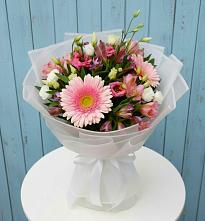 Букет цветов из:  Герберы, Альстромерии и Лизиантусы в Поселок совхоза Архангельский