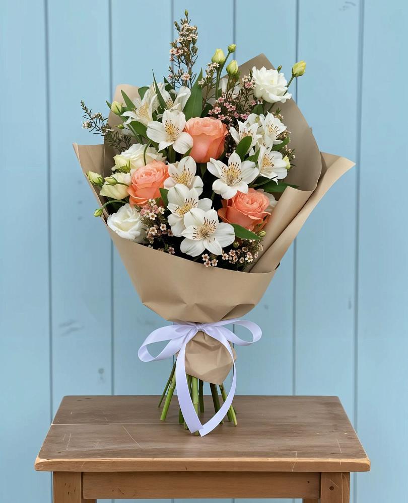 Букет цветов из: Альстромерии, Лизиантусы, Розы и Хризантемы в Поселок совхоза Архангельский
